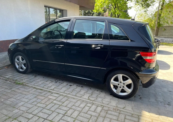 Mercedes-Benz Klasa B cena 18800 przebieg: 211000, rok produkcji 2007 z Kolonowskie małe 154